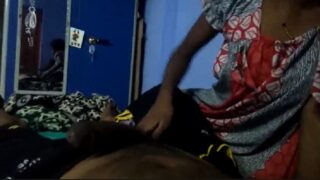 Padosi Bhabhi Stroking Penis – Full HD